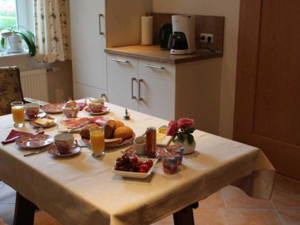 Gaestehaus An Der Fehnroute I, 11037 Hotel Лер Екстериор снимка